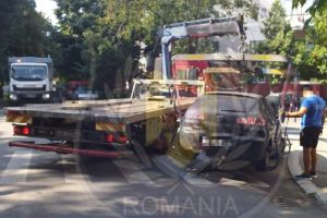 Conducătorii auto arădeni, în VIZORUL Poliţiei Locale. S-au ales cu amenzi şi cu autoturismele ridicate