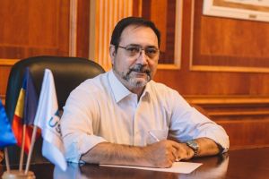 Nicu Fălcoi: “Susţinerea lui Meleşcanu pentru preşedinţia Senatului, o ofensă adusă diasporei”