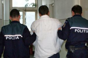 Hoţ prins în flagrant. A spart un magazin alimentar din municipiul Satu Mare
