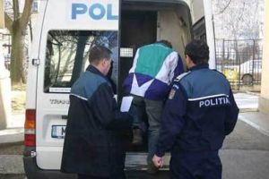 A ucis o bătrână pentru a-i lua banii. Botoşăneanul va sta după gratii încă 30 de zile