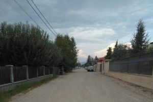 Primim la redacţie: ”La 3 km de punctul zero al oraşului trăim ca la ţară, pe vremuri”