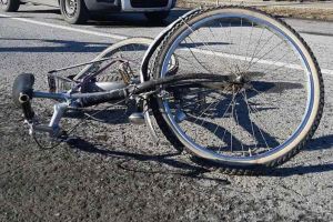 Doi biciclişti beţi, victime ale unor accidente rutiere