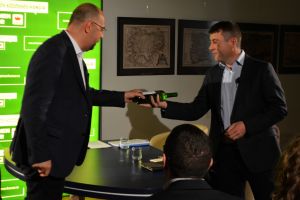 Borboly Csaba îşi arată susţinerea faţă de Kelemen Hunor la alegerile prezidenţiale. Ținta: 25 mii de semnături de susţinere adunate în zona Ciuc