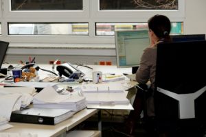 Sâmbăta, zi lucrătoare, proiect PNL