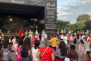 Inca trei saptamani cu Zbumzzi