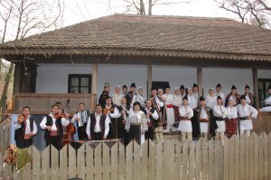 Ansamblul “Burnasul”, la Festivalul Folcloric de Artă şi Tradiţie Populară Românească