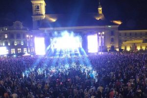Sibiu Music Fest aduce artişti de top în Piaţa Mare – Concertează şi Carla’s Dreams!