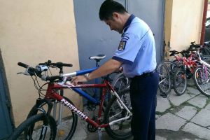 Biciclete furate, descoperite de poliţişti la domiciliul unui bărbat din Odorheiu Secuiesc