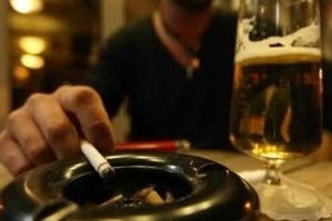 AMENZI de mii de lei pentru persoanele care aruncă gunoaie sau mucuri de ţigări pe jos, la evenimentele publice