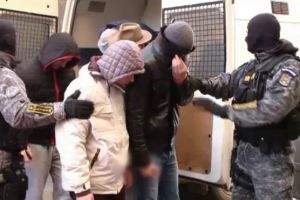 Perchezitii in Ploiesti, Bucov si Valea Calugareasca la hoti care au dat spargerea la un restaurant din Ploiesti