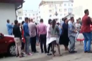 Alo, Politia! O nunta tiganeasca i-a innebunit de cap pe locuitorii de pe strada Catinei