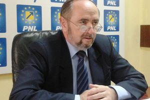 Bica: „PSD îi umileşte pe români”