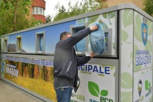 Trei firme au depus oferte pentru eco-insulele de la Braşov