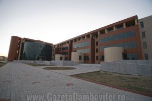 Sesiune de admitere, de toamnă, la Universitatea “Valahia” Târgovişte