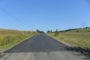 Mociu – Frata – Viişoara. Consiliul Judeţean a demarat ample lucrări de întreţinere pe drumul judeţean 150