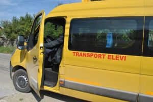 Veste bună pentru elevii sibieni care merg la şcoală cu microbuzele