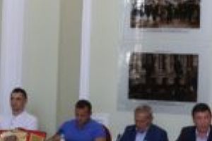 Note mari şi buni la sport? Elevii merituoşi din Timiş vor fi recompensaţi cu… apariţia într-o revistă!