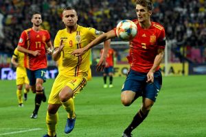 România a fost învinsă de Spania cu 2-1. Atacantul bihorean George Puşcaş a centrat pentru singurul gol al gazdelor