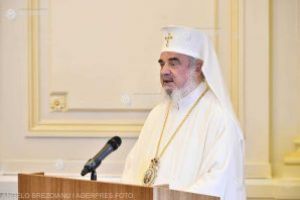 Patriarhul Daniel: Familia, Biserica şi Şcoala – chemate să ofere copiilor ajutorul dezvoltării în plan personal şi comunitar