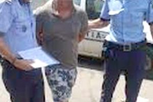 Încătuşat pentru tâlhărie