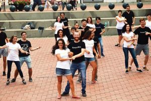 Flashmob pe ritmuri de swing la Timişoara