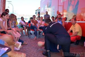 Fii pregătit! Caravana SMURD ajunge în Salonta şi Aleşd, iar în Oradea se ţin lecţii pentru elevi, părinţi şi profesori