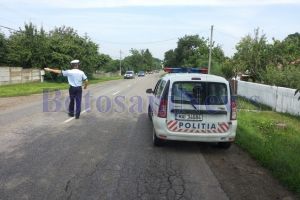 Cum a încercat un tânăr de 19 ani să păcălească poliţiştii când i-a fost cerut permisul