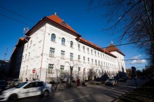 Gata cu şantierul în centru, începe şantierul în centru! Pe lângă primărie şi catedrală