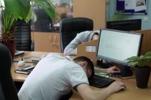 Serviciul de Frecat Menta: Consiliul Judeţean Bihor a mai inventat un serviciu de stat degeaba