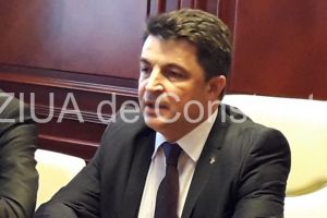 Asociatia Elevilor din Constanta solicita demiterea ministrului Valer-Daniel Breaz pentru dezinformare