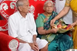 O femeie din India a născut gemeni... la 73 de ani!