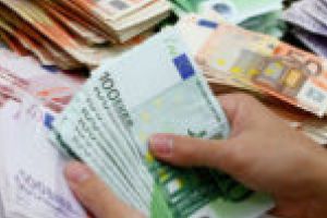 Timişul împrumută sume uriaşe din bănci, Caraş-Severinul ia doar mărunţiş!