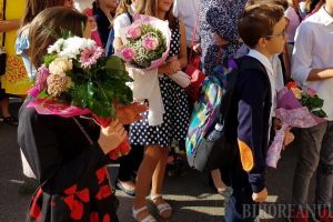 Începe şcoala! Elevii din Bihor, îndemnaţi să ţină 