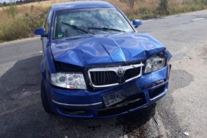Şoferiţa a ignorat semnul de cedează