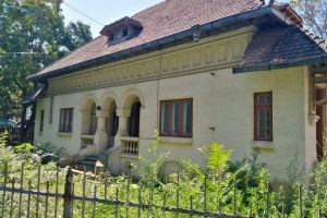Fostul sediu al Gărzii Financiare de pe Unirii, cumpărat de patronii unei cunoscute firme din Botoşani