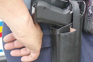 Tânăr împuşcat în timp ce poliţiştii trăgeau după maşina condusă de un şofer băut ...