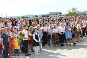 Liceul Logos are tot mai mulţi elevi. Ce s-a făcut până acum şi ce mai urmează (FOTO)
