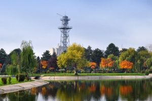 Tentativa de sinucidere in Ploiesti. Un barbat s-a aruncat in lacul de la Sala Sporturilor