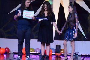 FOTO – O sibiancă este marea câştigătoare a concursului Mamaia Copiilor