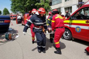 Amplu exerciţiu pentru gestionarea unor situaţii de urgenţă la două importante obiective din municipiul Botoşani
