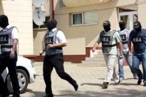 Descinderi ale ofiţerilor Anticorupţie argeşeni