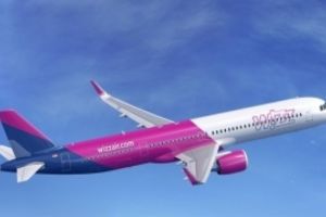 PANICĂ pe Aeroportul Henri Coandă - O aeronavă Wizzair a aterizat de URGENȚĂ