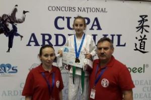 Veronica Oltean, triplă campioană balcanică şi naţională la doar 12 ani