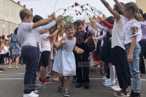 Început de an şcolar la Liceul „Grigore Moisil”: şapte clase încă fac şcoală după-amiaza