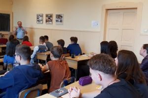 Activităţi cu tematică antidrog la Colegiul Naţional „Alexandru Papiu Ilarian” în cadrul campaniei „10 pentru siguranţă
