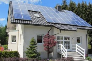A început „Casa verde”. De azi, românii pot primi de la stat 20.000 de lei