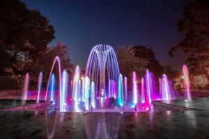 FOTO Fântână arteziană modernizată în parcul Tineretului – Au fost reparate şi aleile