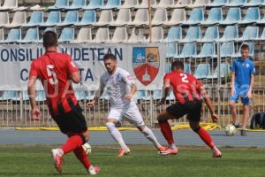 FC Farul joaca miercuri in Cupa Romaniei cu CS Faurei, la care antrenor-jucator este Banel Nicolita 