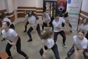 Campanie anticorupţie, cu muzică şi dans, printr-un videoclip realizat de elevi