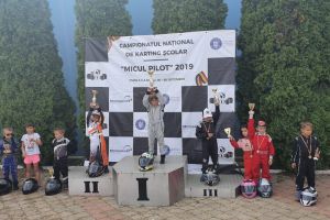 FOTO. Victorie impresionantă pentru Darren Betea. Micuţul pilot a devenit campion naţional!